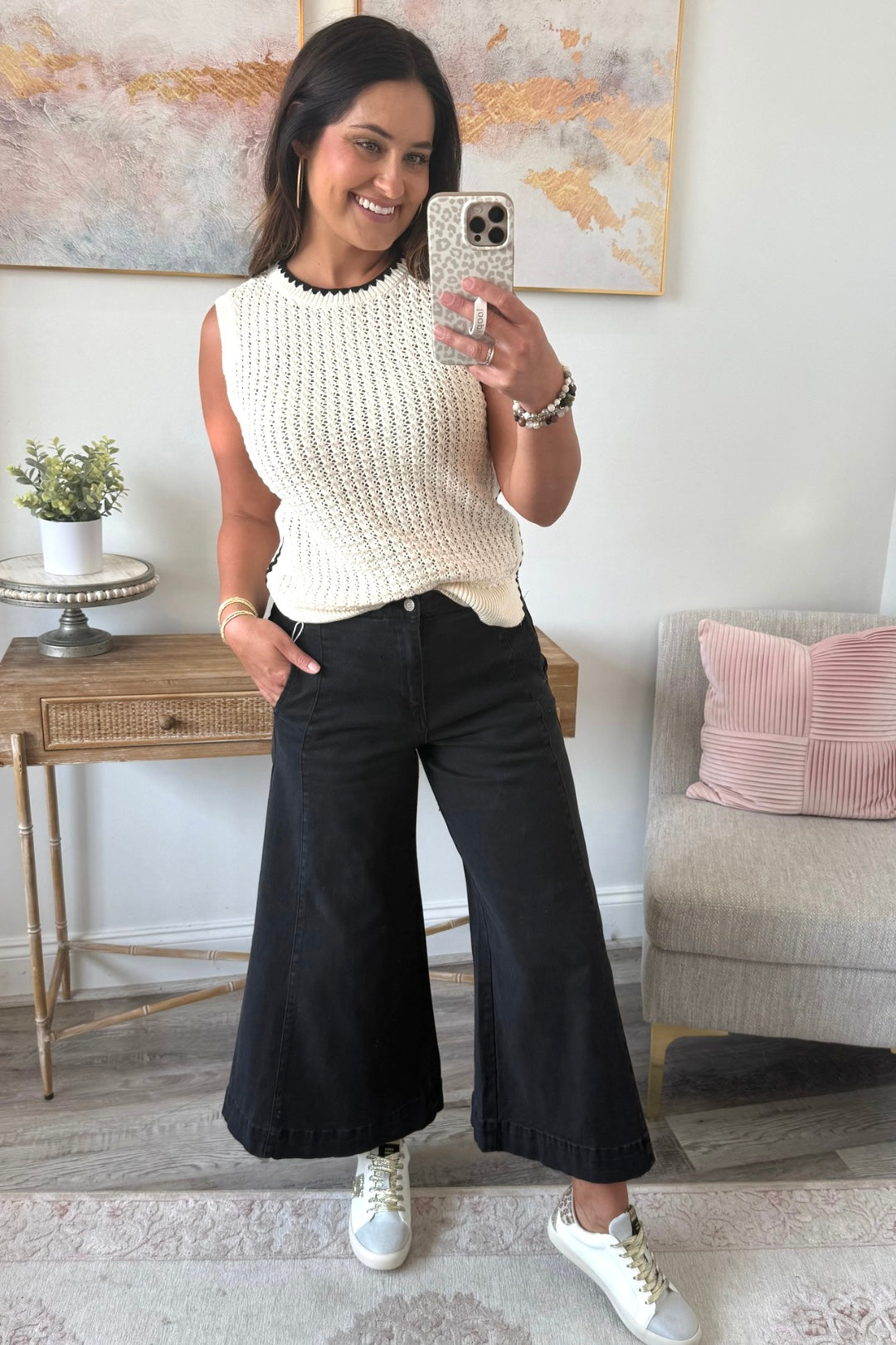 Sharp Contrast Sweater Top