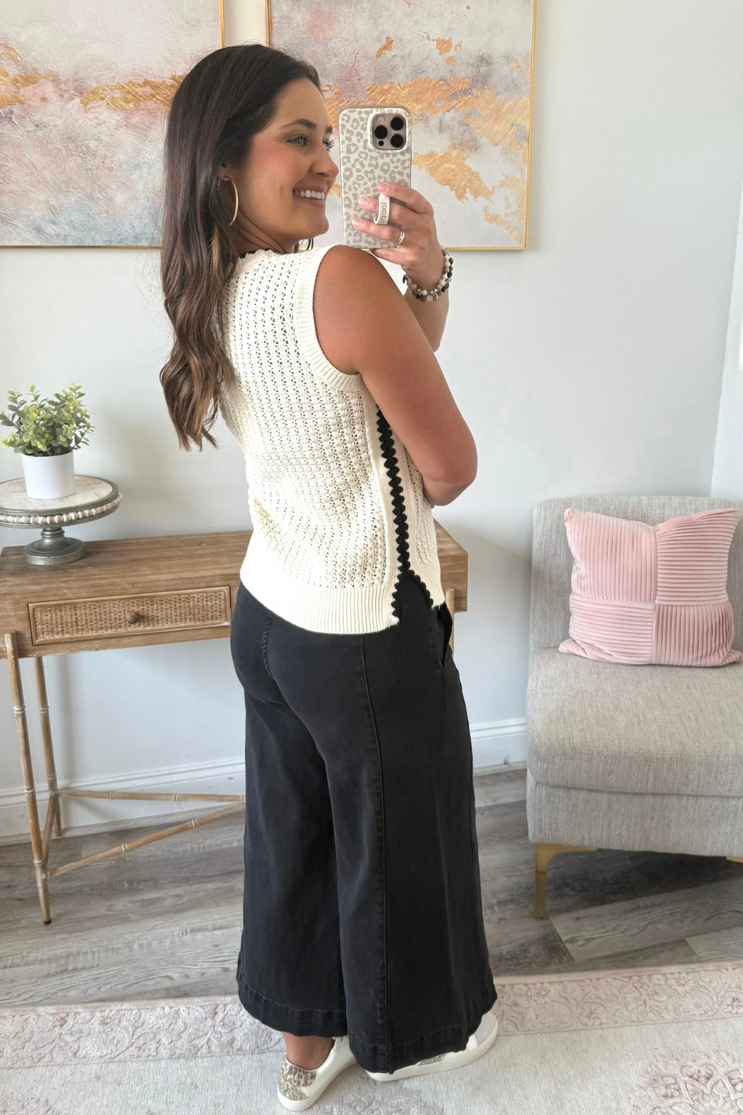 Sharp Contrast Sweater Top