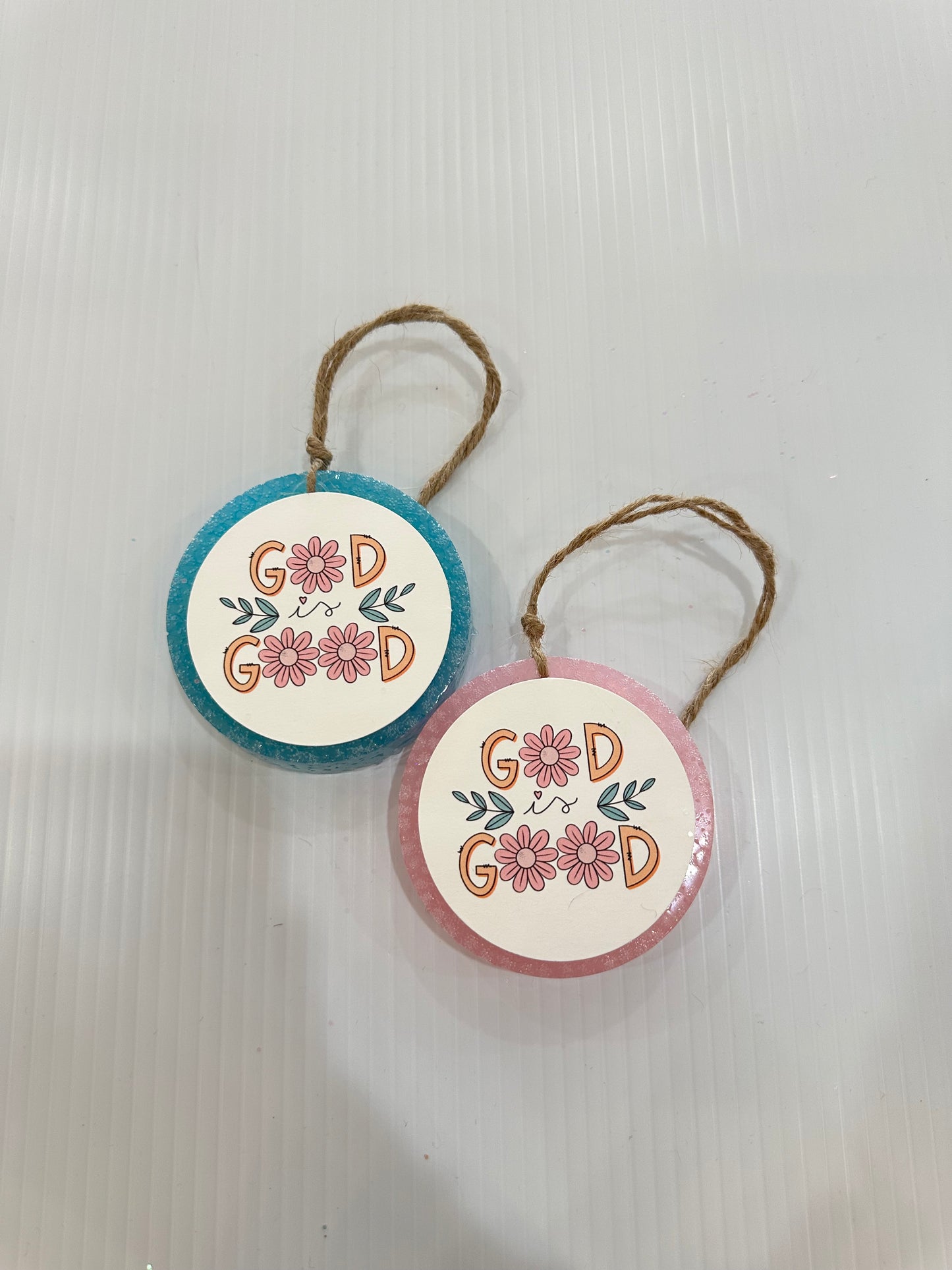 Floral God is Good Freshie