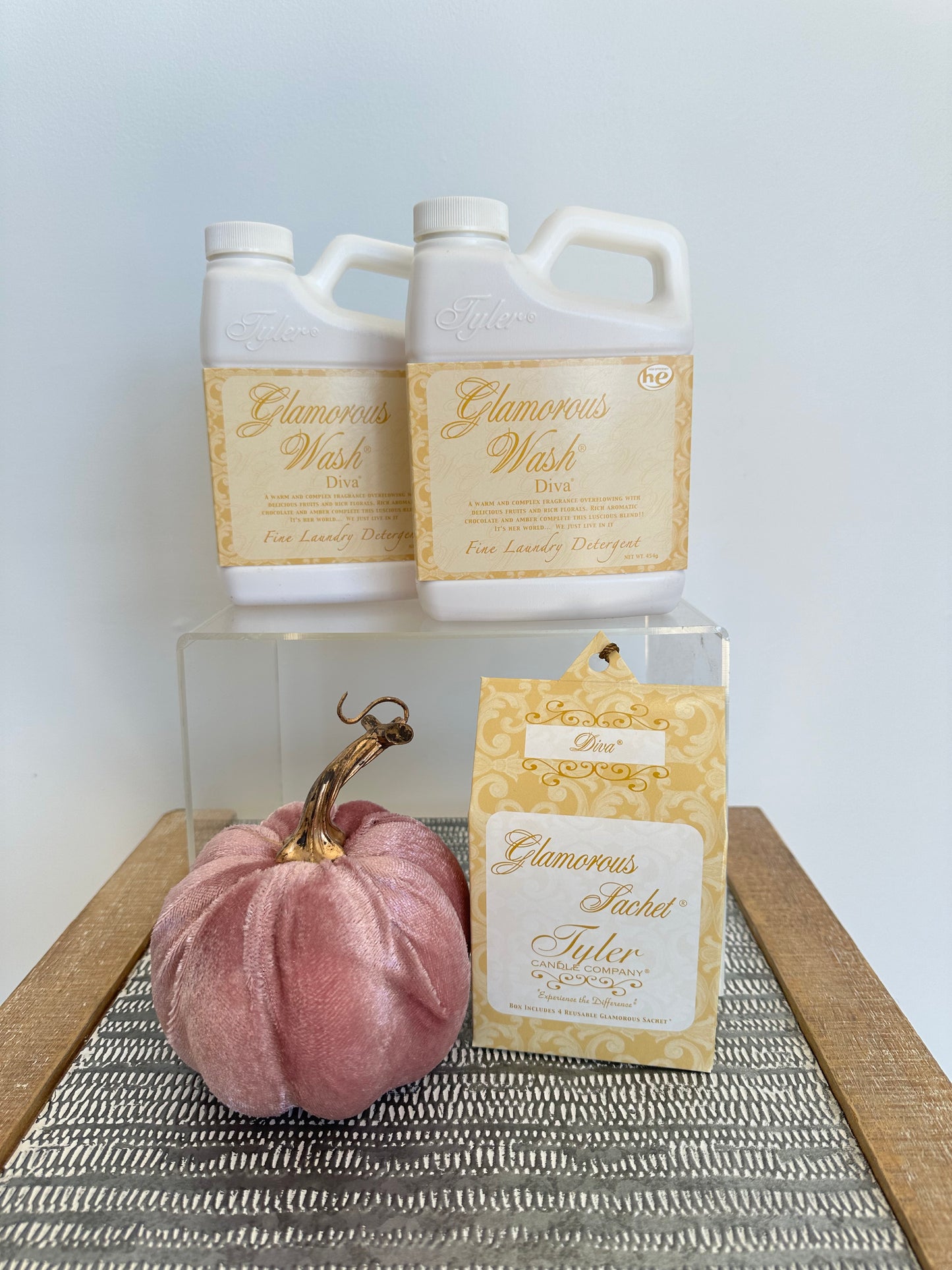 Tyler Glamorous Gift Suite V