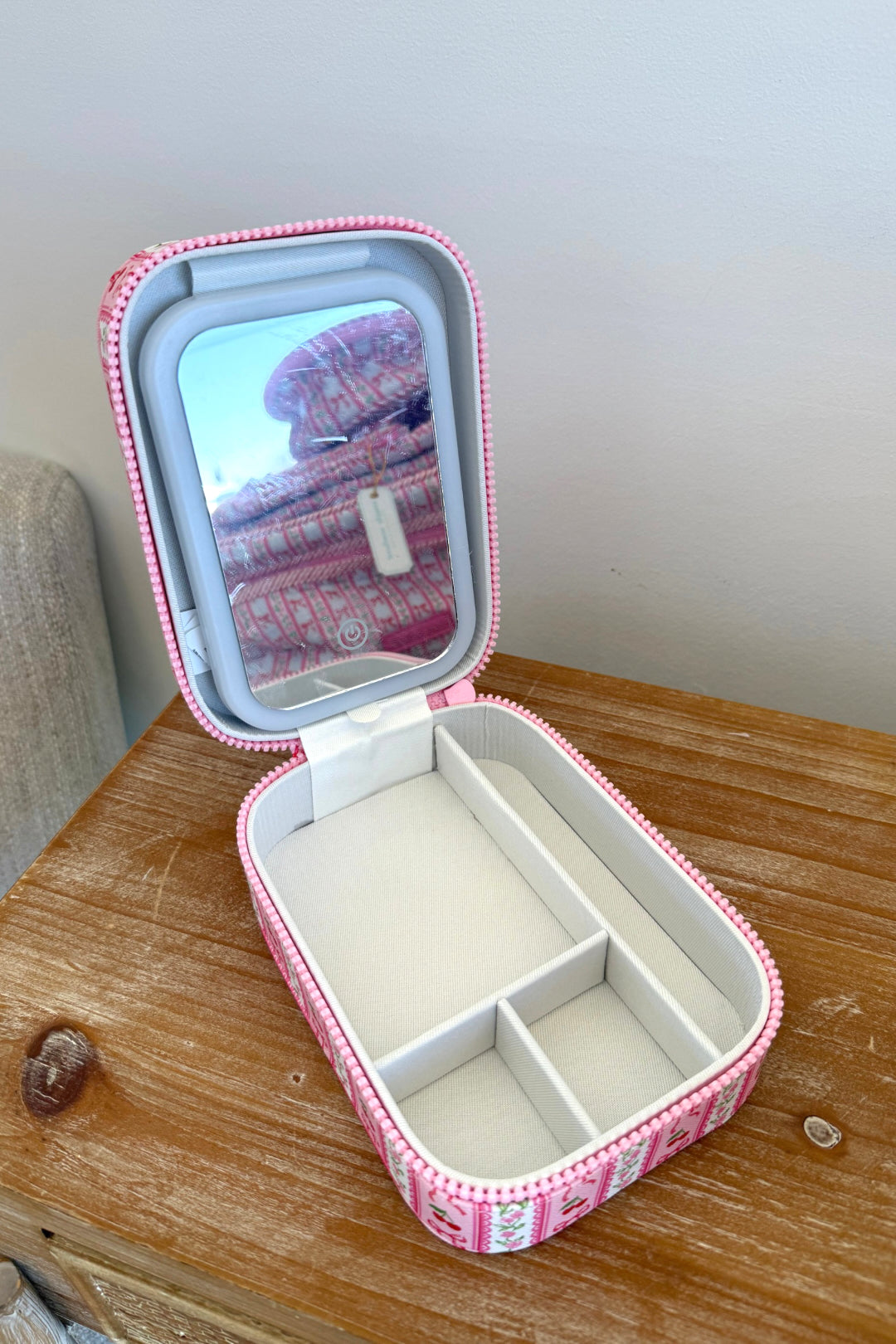 Bow & Blossom Jewelry Case w/ Light Up Mirror