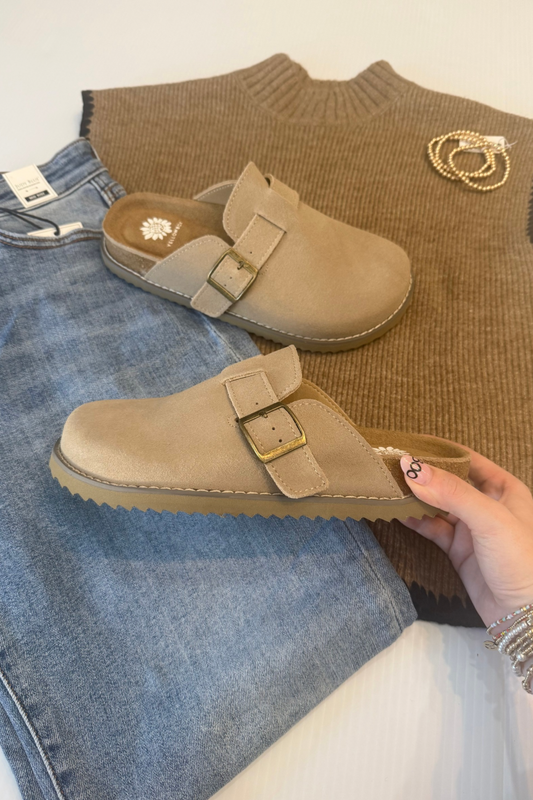 Yellow Box Maible Clog