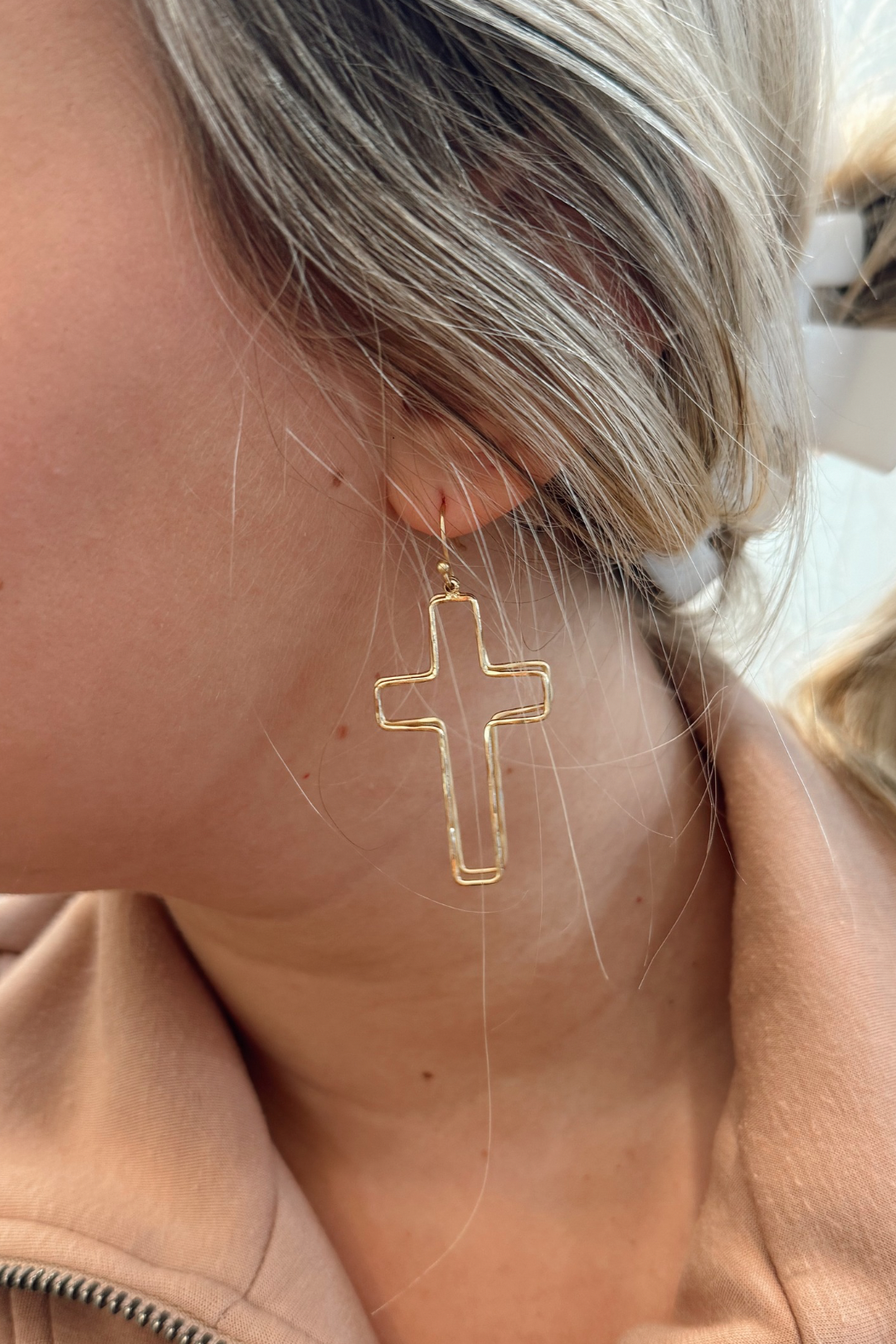 Outline of Grace Earrings