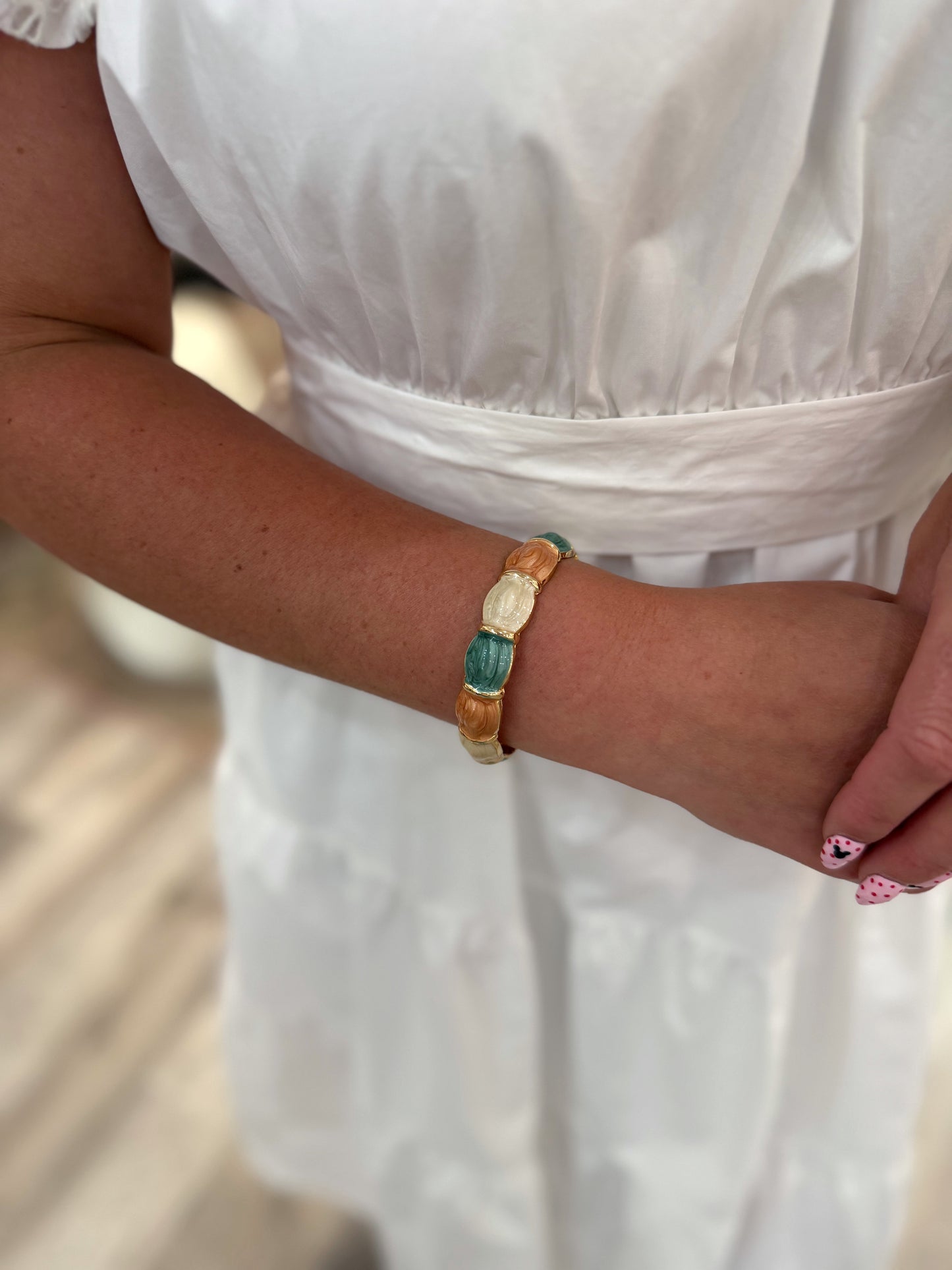Marbled Glow Bangle Bracelet