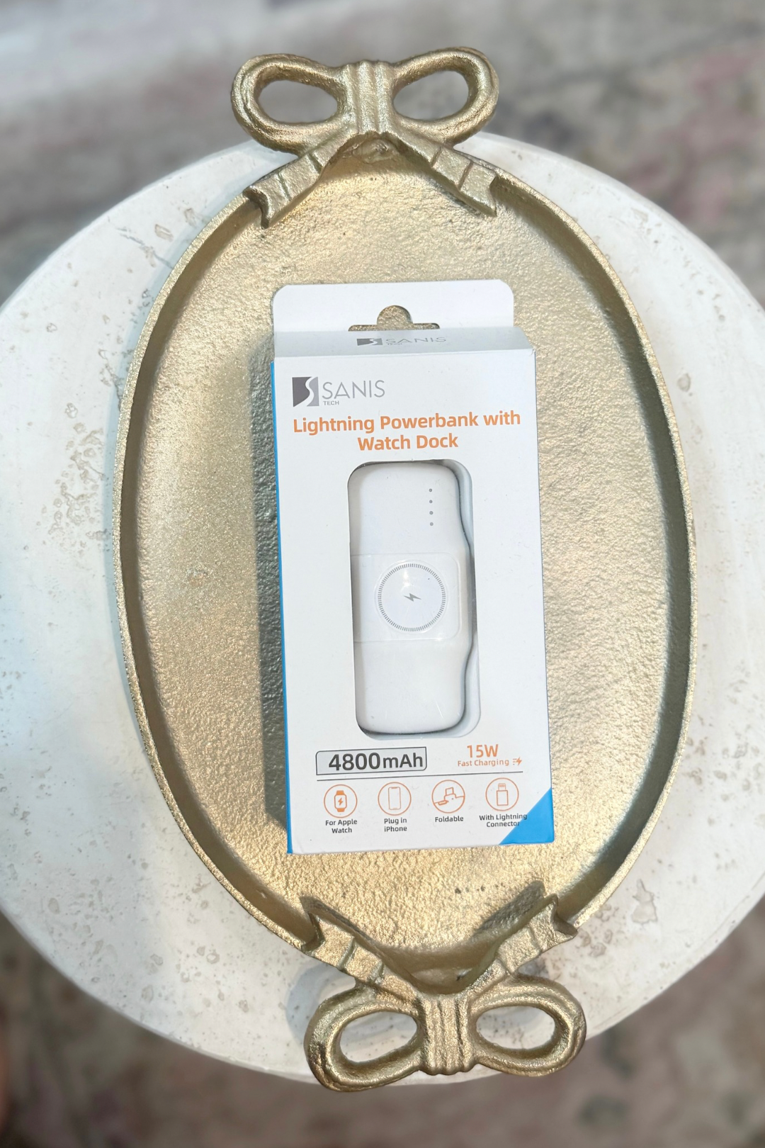 Sanis Lightning Powerbank with Watch Dock