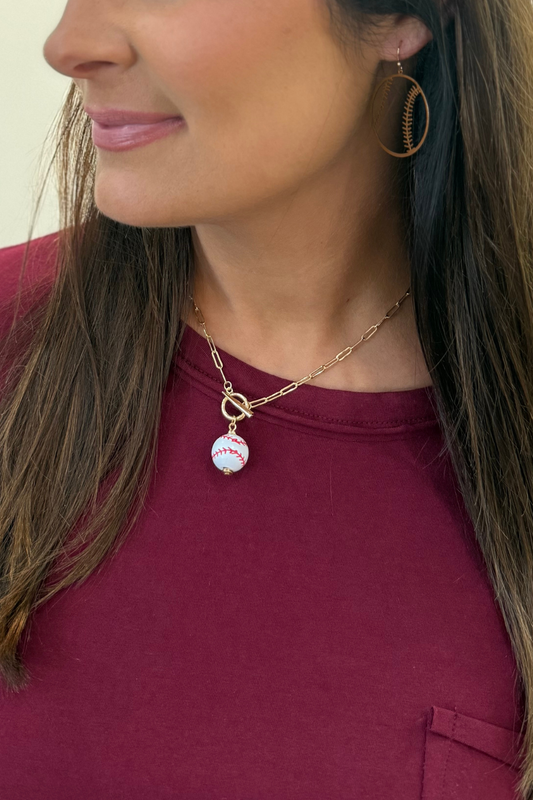 Sweet Swing Toggle Necklace