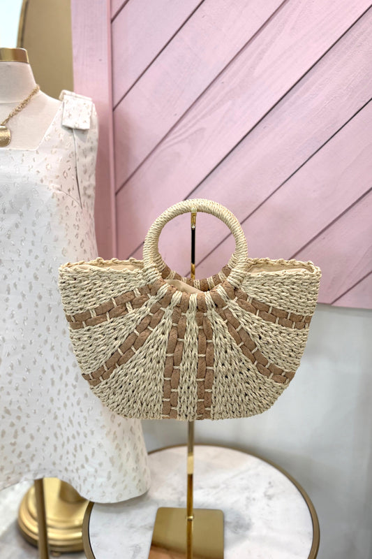 Fanned Flair Straw Tote Bag
