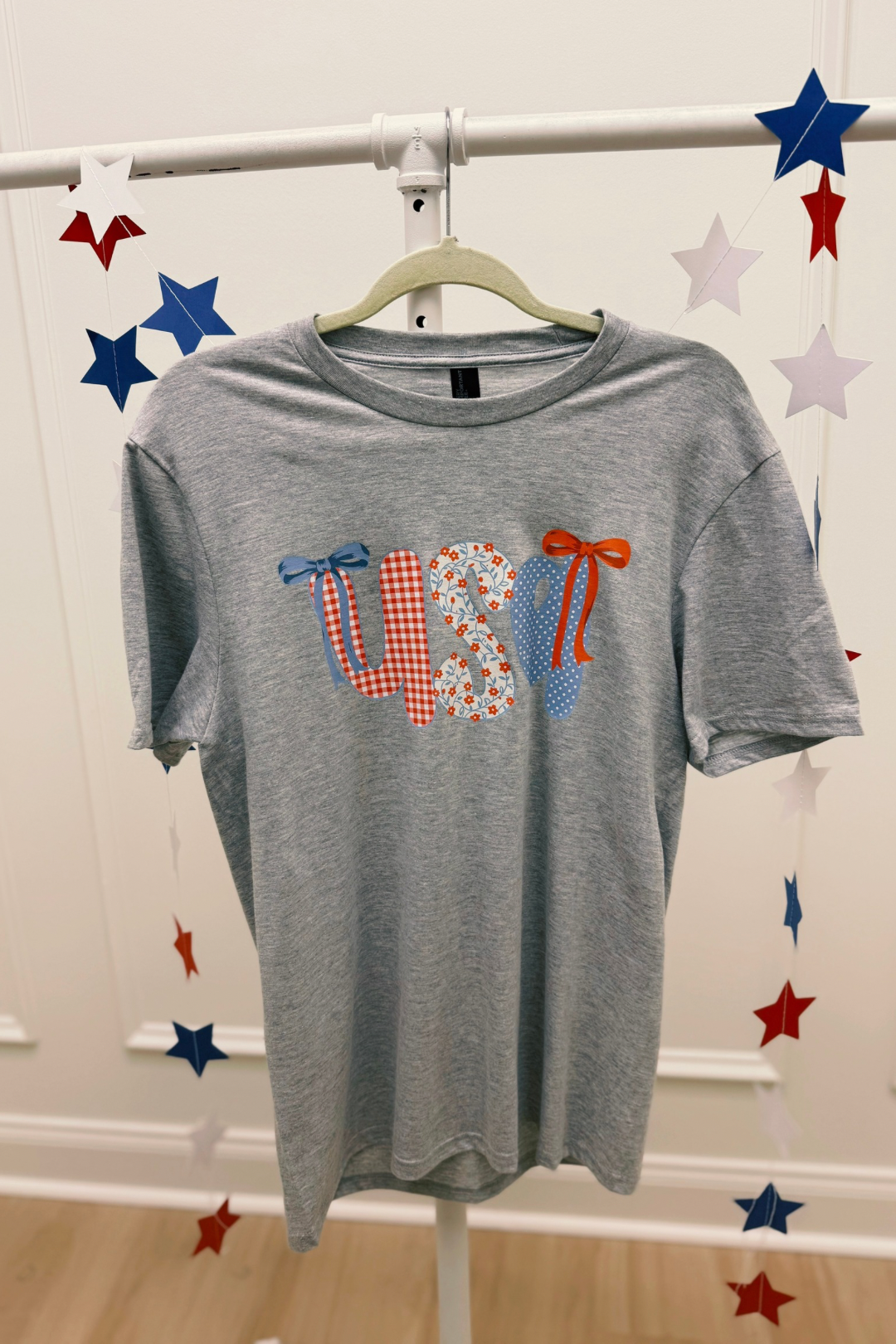 USA Bow & Patterns Tee