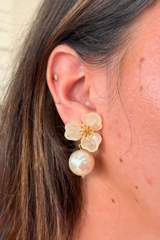 Blooms & Pearl Earrings