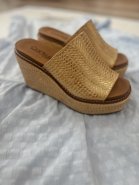 Mugshot Gold Wash Raffia Wedge