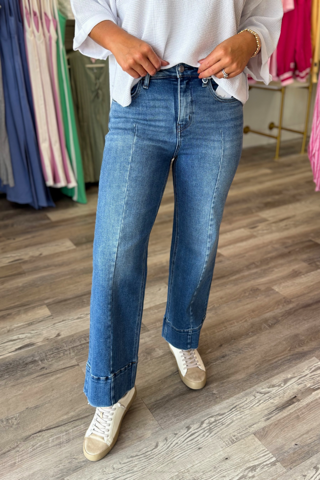 Flow Line Wide Jeans