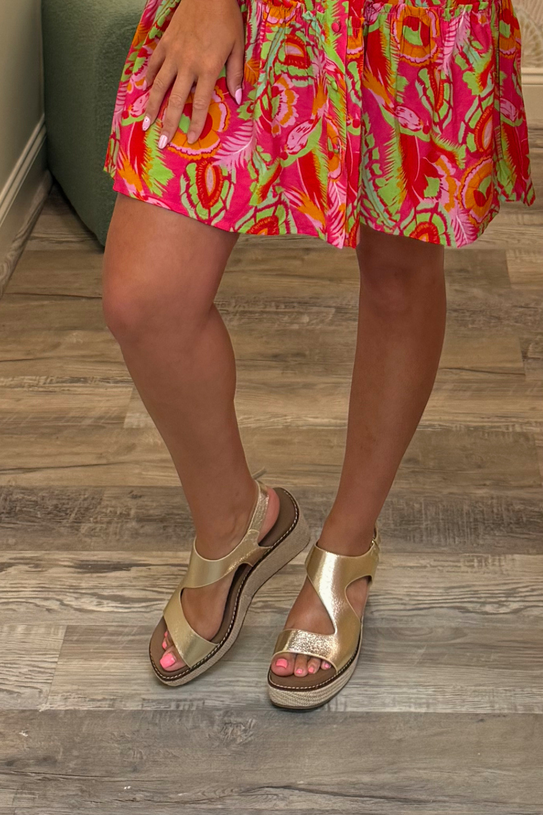 Steppin Out Gold Wedges