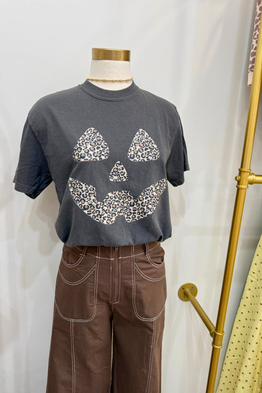 Leopard Jack-O'-Lantern Comfort Colors Tee