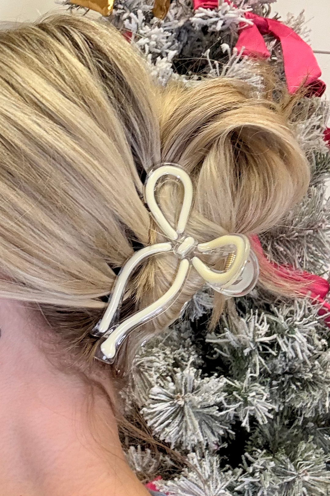 Crush Very Demure Bow Hair Clip