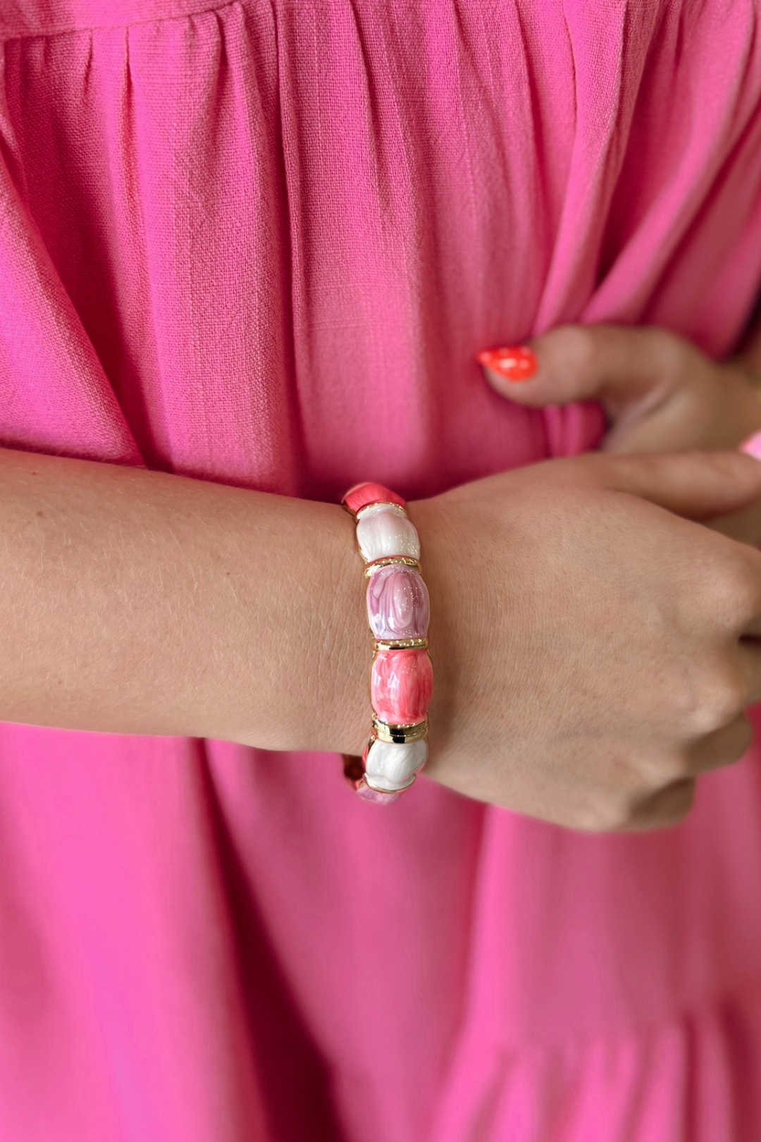 Marbled Glow Bangle Bracelet